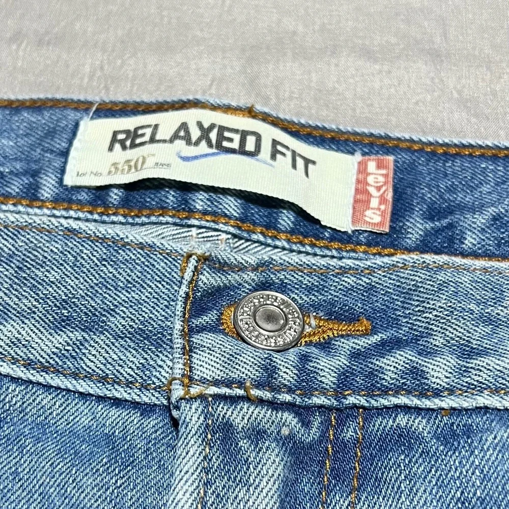 Levis 550 Relaxed Fit Jeans Mens 40x32 Blue Denim Tapered Leg Medium Wash Cotton